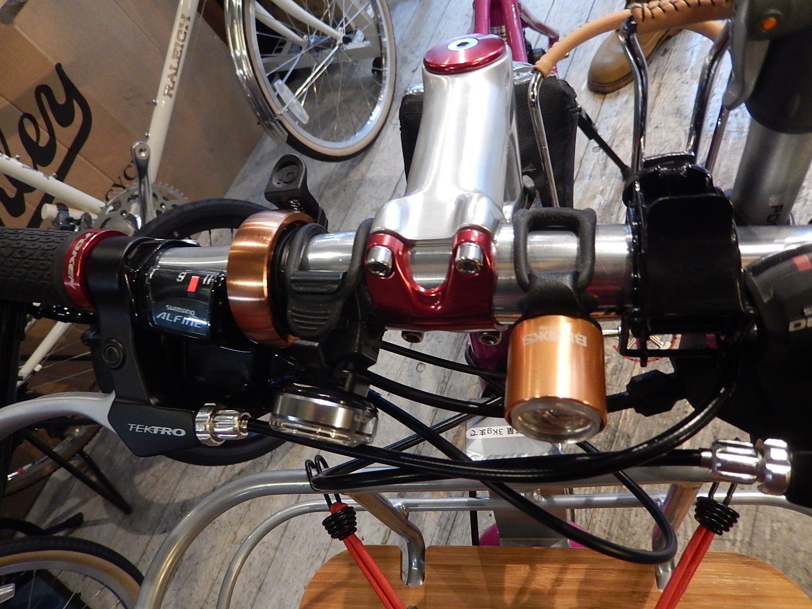 10月30日 渋谷 原宿 の自転車屋 FLAME bike前です_e0188759_19434768.jpg