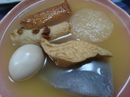月桂冠300ml+イオン焼あごだしおでん_b0042308_05572381.jpg