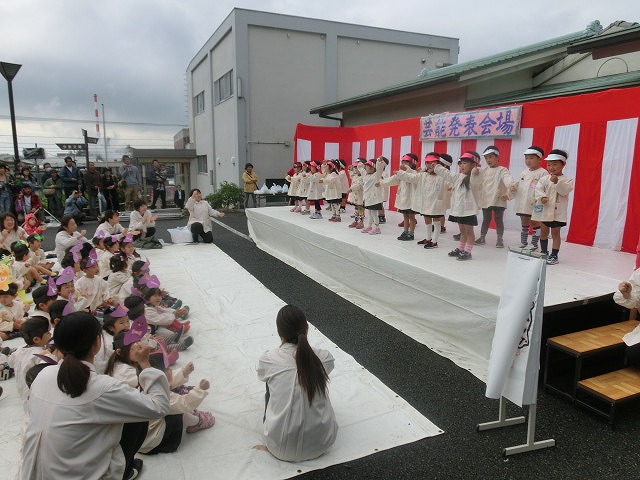 雨が上がり外のステージも実施　今年の今泉地区文化祭_f0141310_7571014.jpg