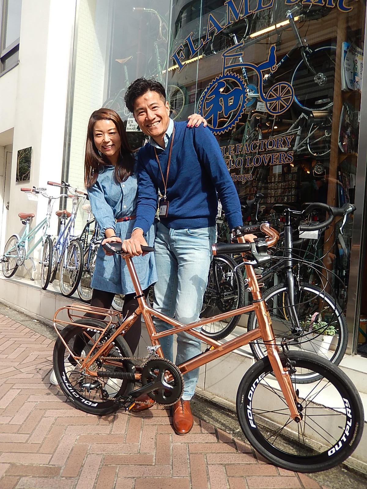 10月31日 渋谷 原宿 の自転車屋 FLAME bike前です_e0188759_1559214.jpg