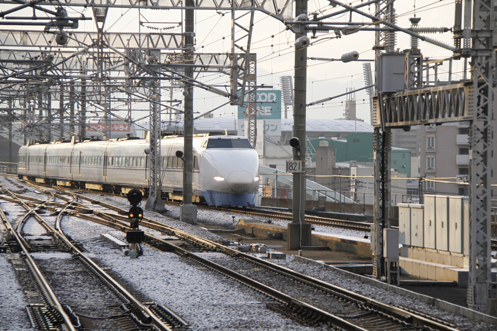 新幹線を求めて、広島へ（100系・300系・500系）_b0042837_6104923.jpg