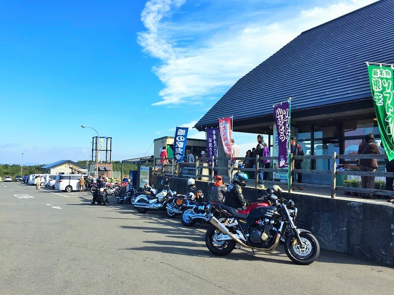 落葉でズルズル 山塩ラーメンでズルズル_c0261447_22075952.jpg