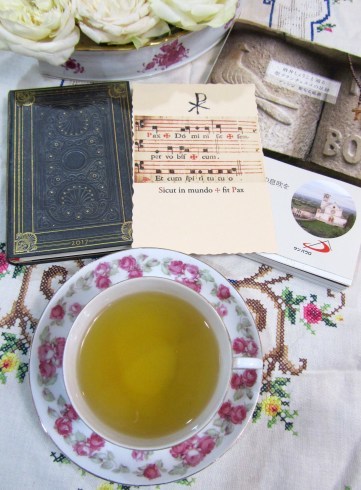 11月1日は万聖節と紅茶の日☆National Tea Day。。。Won*t you have some tea?*・♡゚。*・。♥☆.。†_a0053662_15550668.jpg