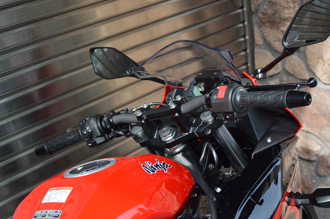 カワサキ　Ninja250SLのバーハンドル化、コンフォート仕様登場♪_d0099181_15133763.jpg