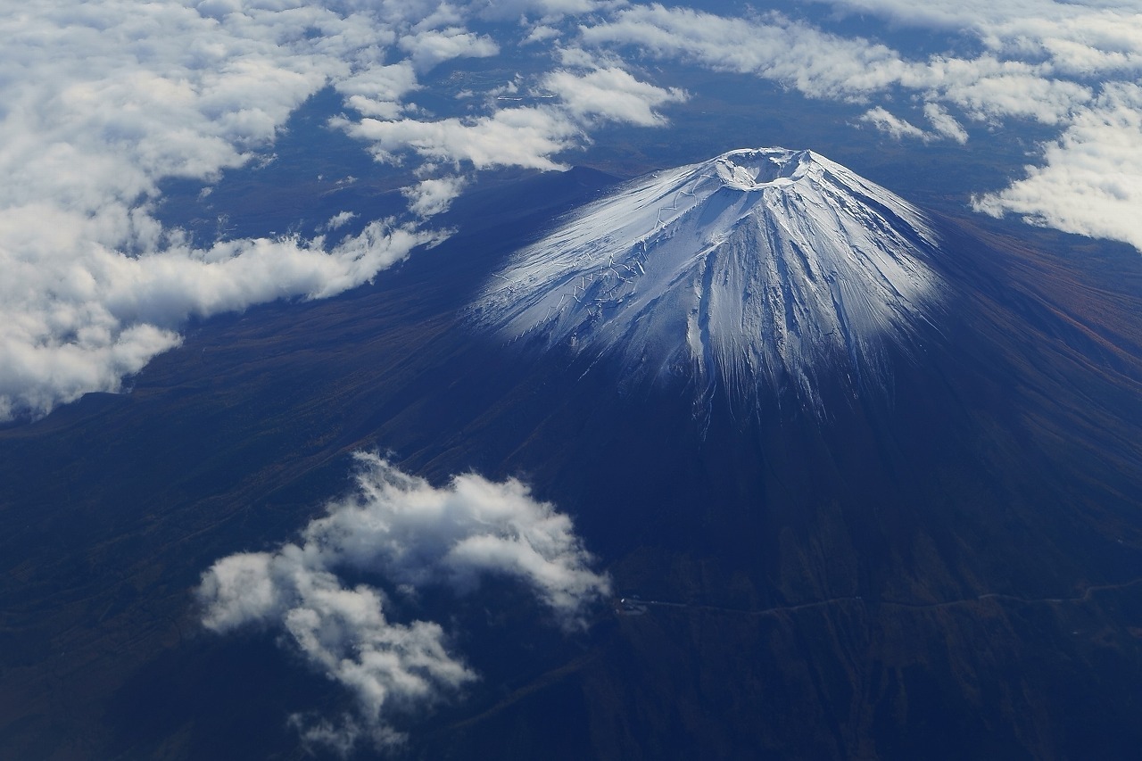 秋の富士山上空から_b0225108_23345927.jpg