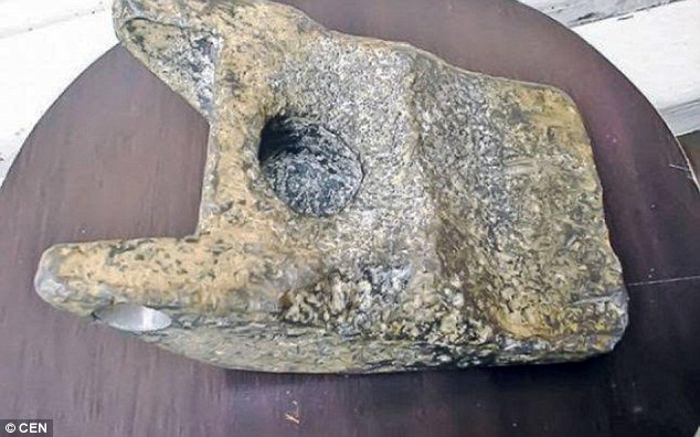 オーパーツ：ルーマニアで25万年前のアルミ製物体が出土！「ハンガリー人宇宙人説」_a0348309_109405.jpg