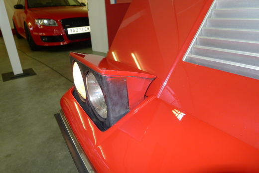 英国のDino208gt4_a0129711_1915040.jpg