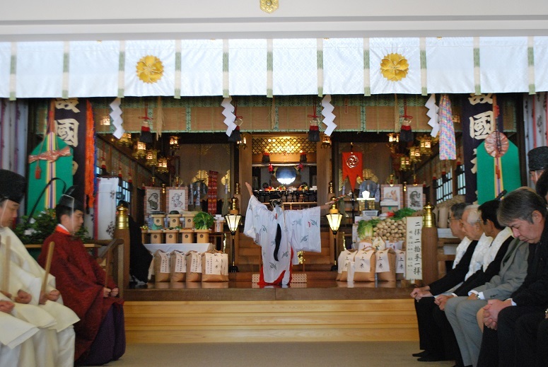 秋季例祭併せ新穀感謝祭_f0067122_17414694.jpg