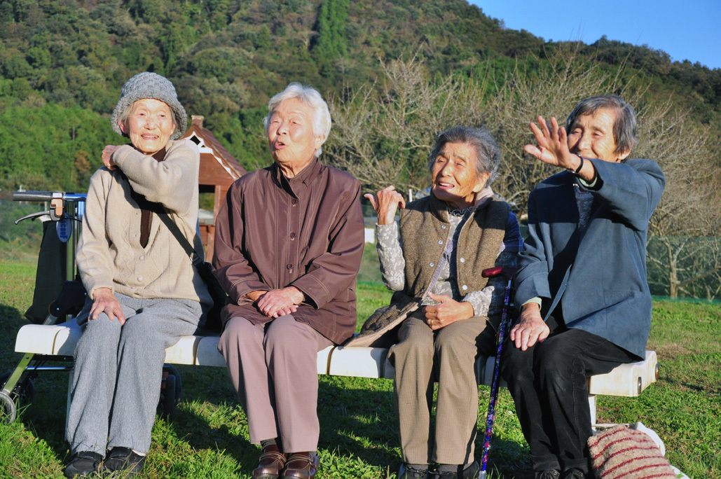 秋晴れの中　121歳と383歳　11/02_b0214652_18340598.jpg