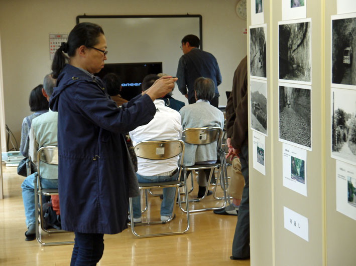 高野台自治会館で「写真展　六国見山の今昔Ⅱ」開催10・30_c0014967_340141.jpg