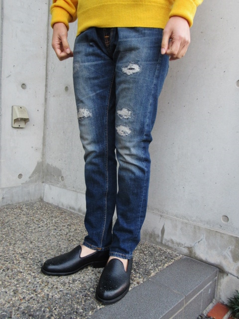 残り僅かですが、、、同じくWilliam Lockie ・・・ Lambs Wool V NECK SWEATER!♪!_d0152280_9324652.jpg