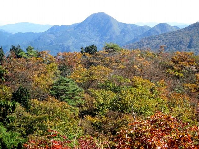 甘楽町　小ぶりながらも大展望の稲含山（栗山)　　　　　Mount Inafukumi in Kanra, Gunma_f0308721_12191145.jpg