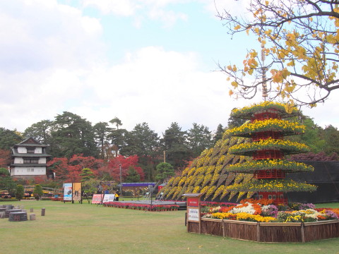 弘前城菊と紅葉まつり*2016.11.02_b0147224_23515879.jpg