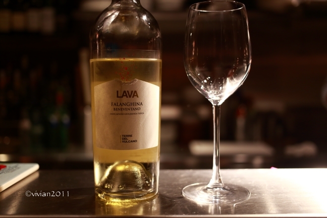 Dining Bar NORiON(ノリオン) ~女性一人でも気軽に飲めるお店~_e0227942_22105424.jpg
