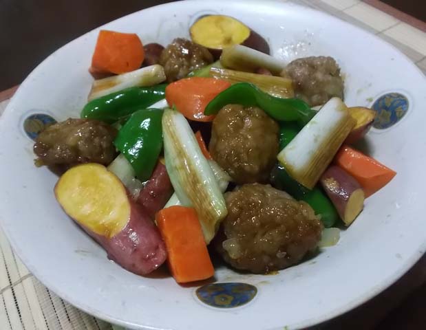 肉団子と野菜のたれ炒め&嫁の心にゆとりがない_f0019498_18553187.jpg