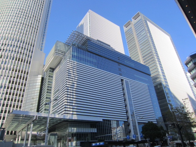 JRゲートタワー竣工_f0016320_13412074.jpg