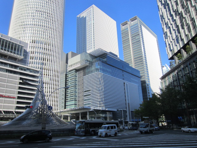 JRゲートタワー竣工_f0016320_1342290.jpg