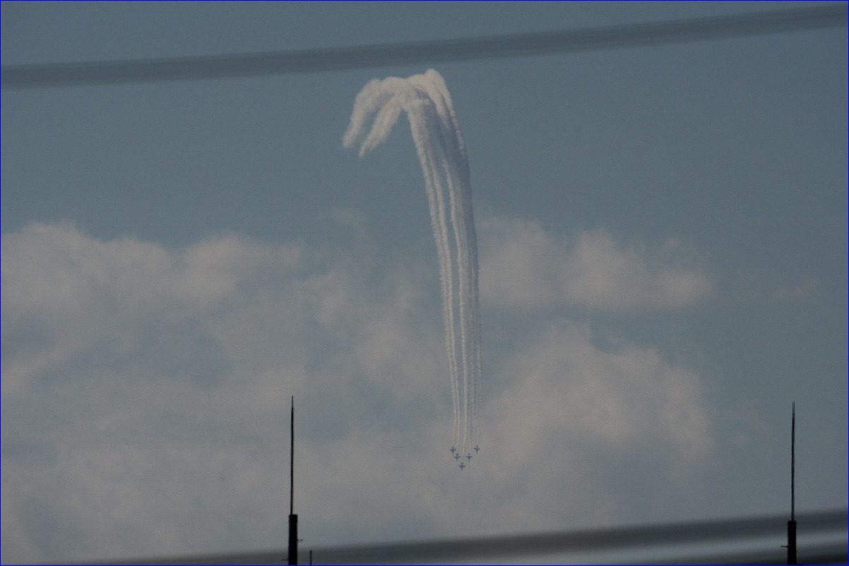 自宅で見る 40km離れた 入間航空祭のブルーインパルス 16 ギャラリー 花鳥風翼ii 自宅で見る 40km離れた 入間航空祭のブルーインパルス 16 ギャラリー 花鳥風翼ii
