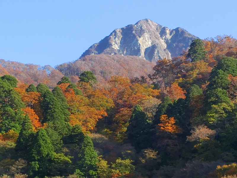 紅葉の大山_b0029438_21402031.jpg