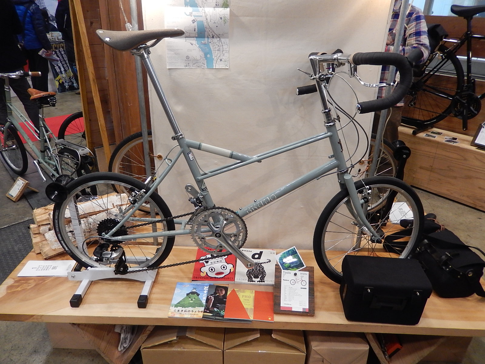 11月5日 渋谷 原宿 の自転車屋 FLAME bike前です_e0188759_18231840.jpg