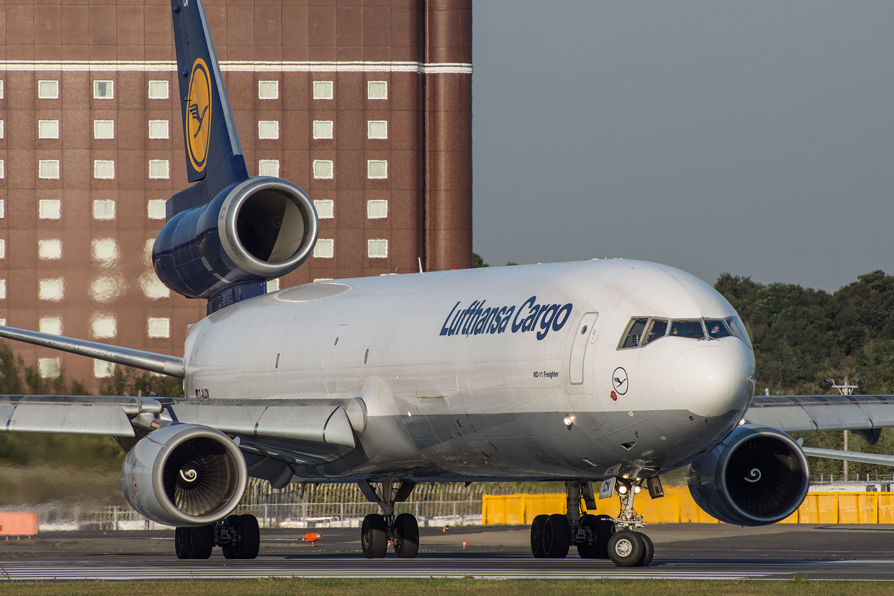 McDonnell Douglas MD-11F / D-ALCN_d0226909_138469.jpg