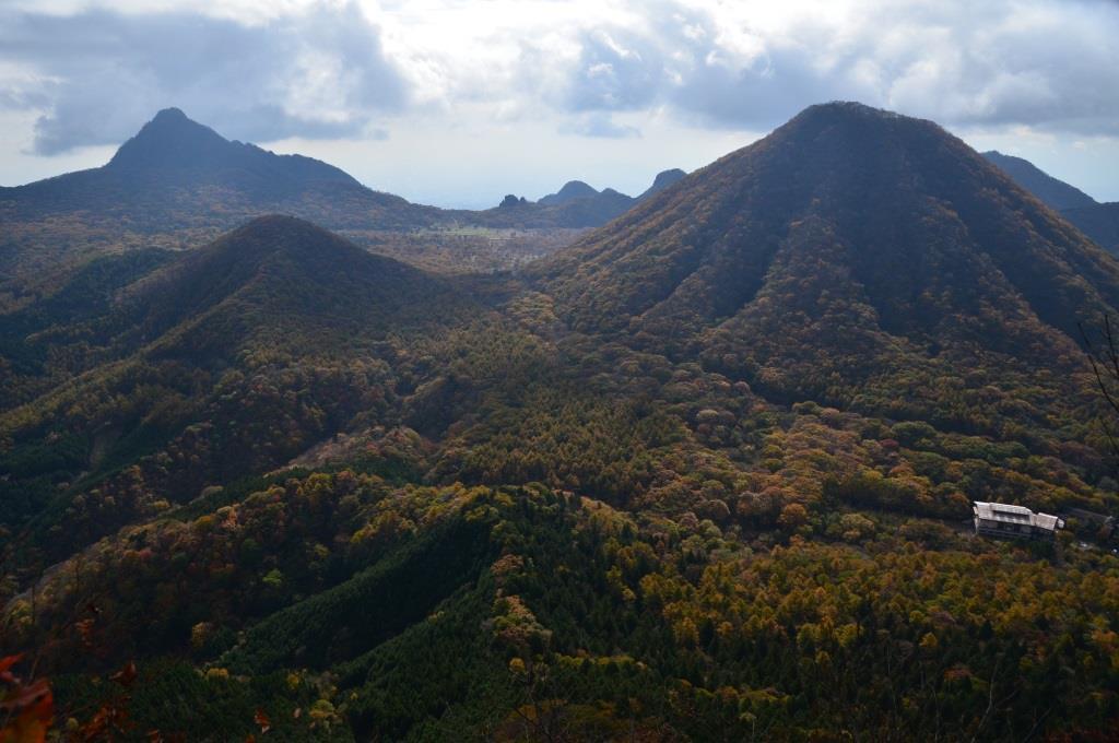 2016/10/30 榛名富士ー烏帽子岳ー掃部ヶ岳ー榛名湖　_a0340812_19362660.jpg