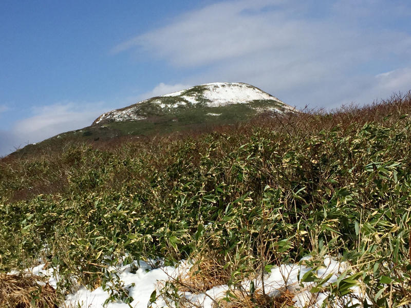 初雪の山を歩く 4_c0225536_06435326.jpg