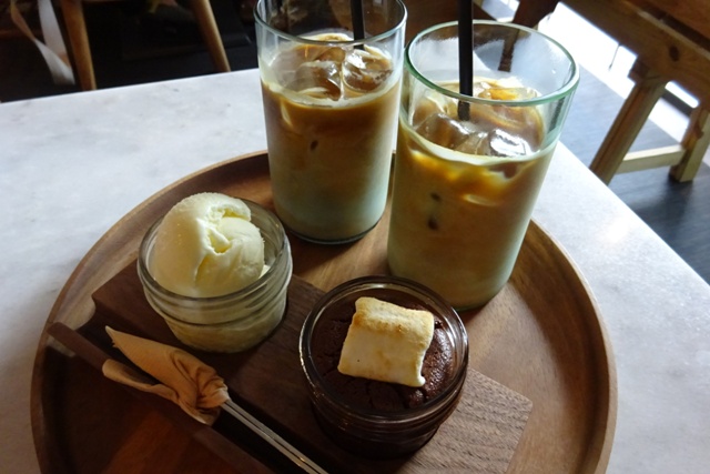f0201054_2201570.jpg