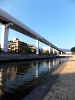 e0028056_01001319.jpg