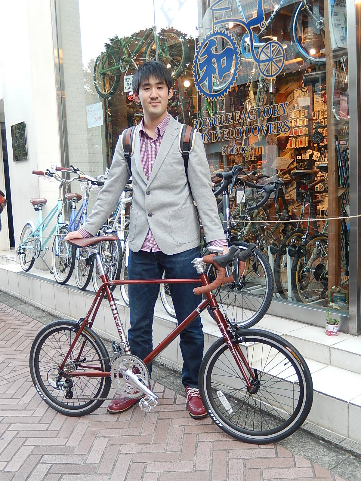 11月6日　渋谷　原宿　の自転車屋　FLAME bike前です_e0188759_19173810.jpg