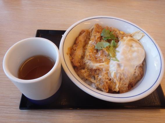 かつやのカツ丼 大阪住之江粉浜店_c0118393_1445390.jpg