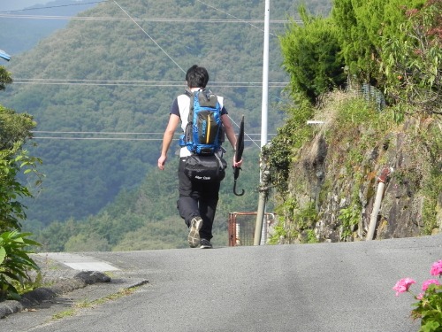 45人の歩き遍路さん_f0213825_1061840.jpg