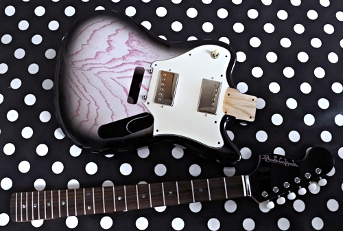 オーダーものを含むGuitar × 3種の塗装が完了です!_e0053731_16271295.jpg