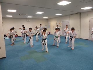 星置・明日風教室　今日も元気に稽古!_c0118332_22211591.jpg