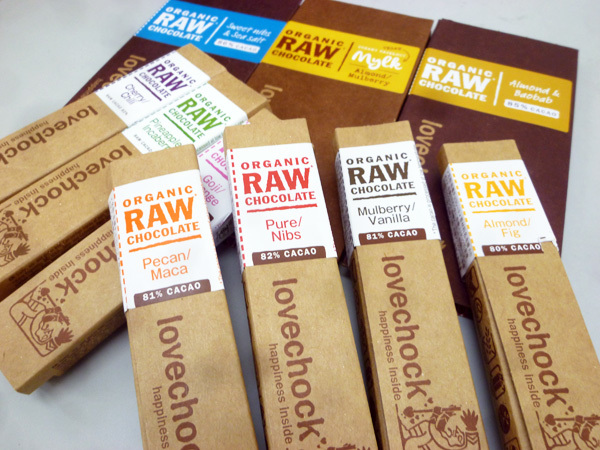 lovechock ORGANIC RAW CHOCOLATE Almond / Fig_c0152767_21213954.jpg