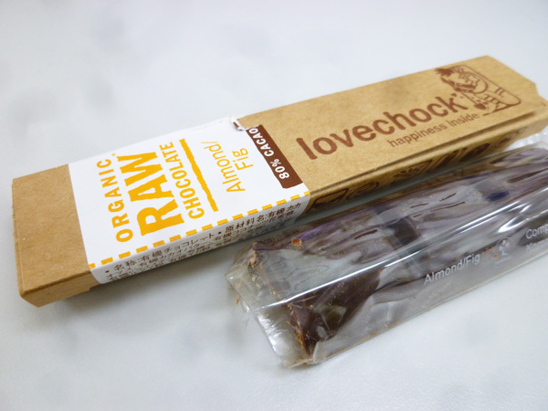 lovechock ORGANIC RAW CHOCOLATE Almond / Fig_c0152767_21221629.jpg