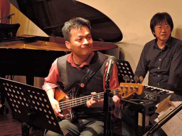 a0279878_03254473.jpg