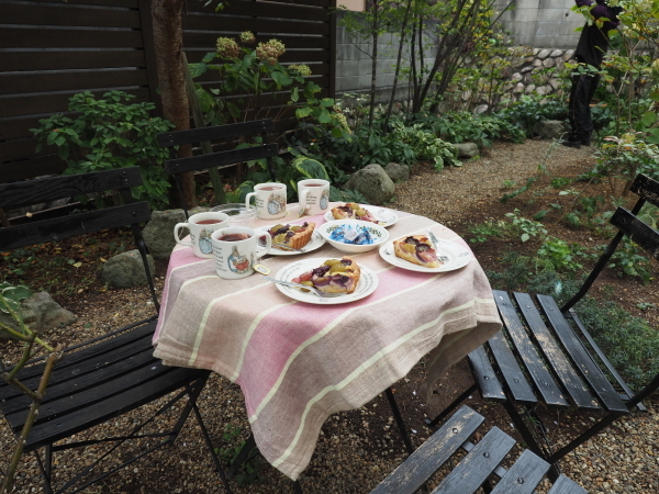 作業後のtea time_e0232798_13171127.jpg