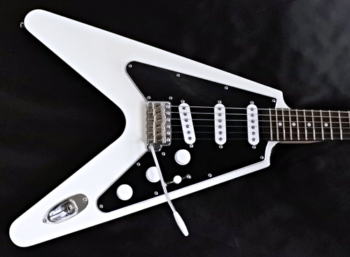 「Roy WhiteのGibfendrix 1本目」が完成しました!_e0053731_1685823.jpg