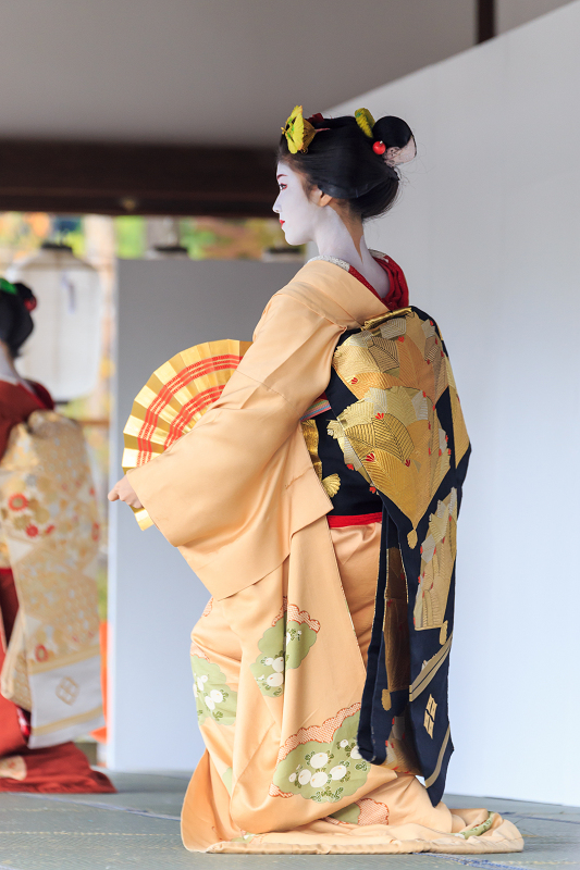 きもので集う園遊会・後編（上七軒　市まりさん、市知さん、勝奈さん、市多佳さん）_f0155048_22395697.jpg