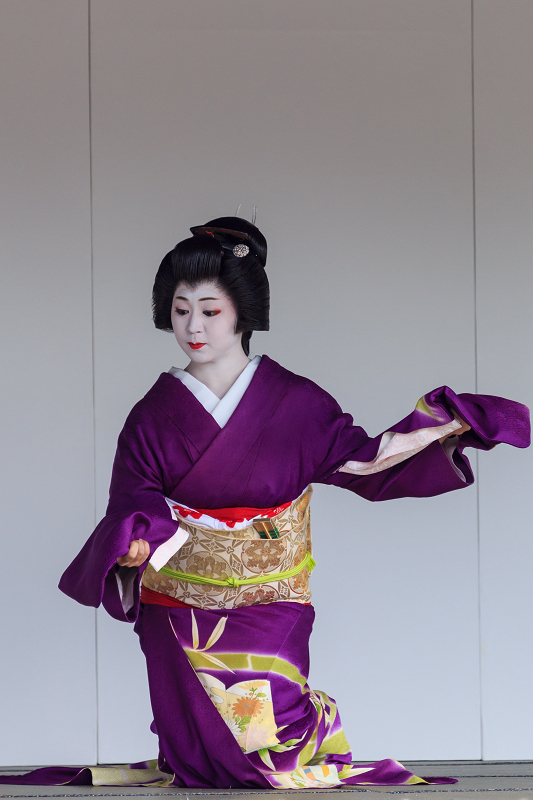 きもので集う園遊会・後編（上七軒　市まりさん、市知さん、勝奈さん、市多佳さん）_f0155048_22405824.jpg