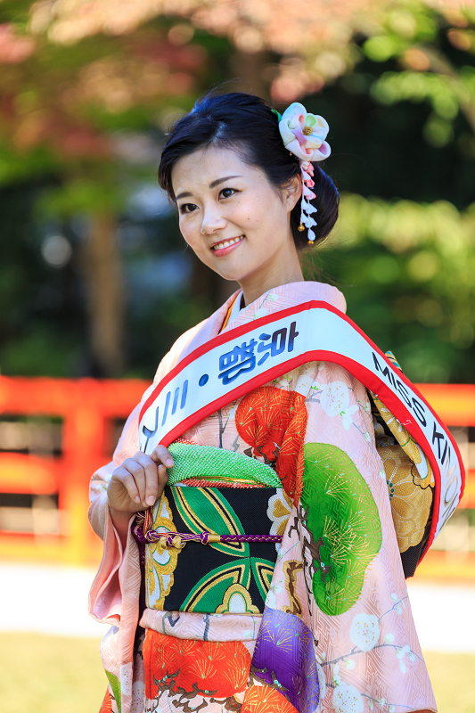 きもので集う園遊会・後編（上七軒　市まりさん、市知さん、勝奈さん、市多佳さん）_f0155048_22492696.jpg
