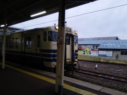 ワタシの不幸を笑ってください！（五所川原駅）_c0212604_8122117.jpg