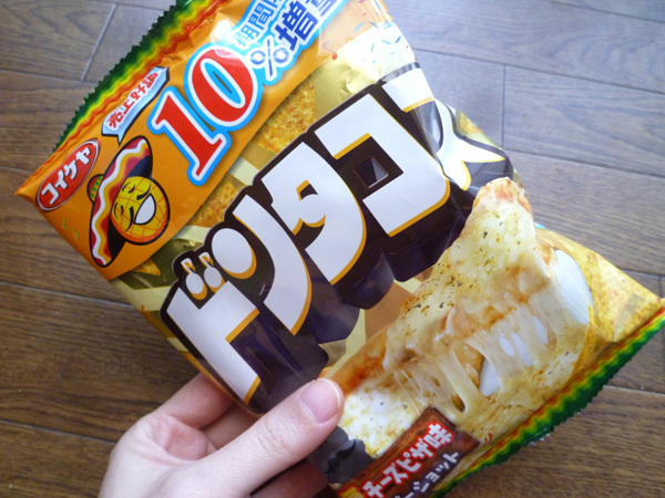 【コイケヤ】ドンタコス 濃厚チーズピザ味 ペッパーショット_c0152767_21501011.jpg