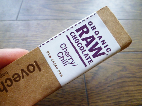 lovechock ORGANIC RAW CHOCOLATE Cherry / Chili_c0152767_21545826.jpg
