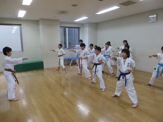 土曜日空手　宮の沢教室・麻生道場_c0118332_23002087.jpg