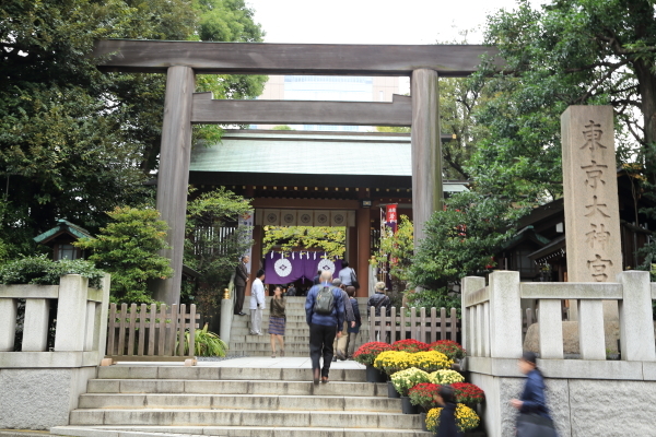 飯田橋駅～靖国神社散策_f0229832_08350694.jpg