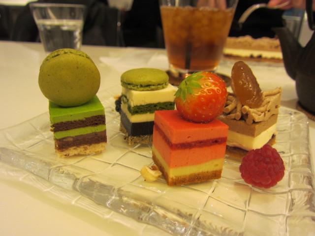 patisserie sadaharu AOKI paris　丸の内サロン_c0220154_23242930.jpg