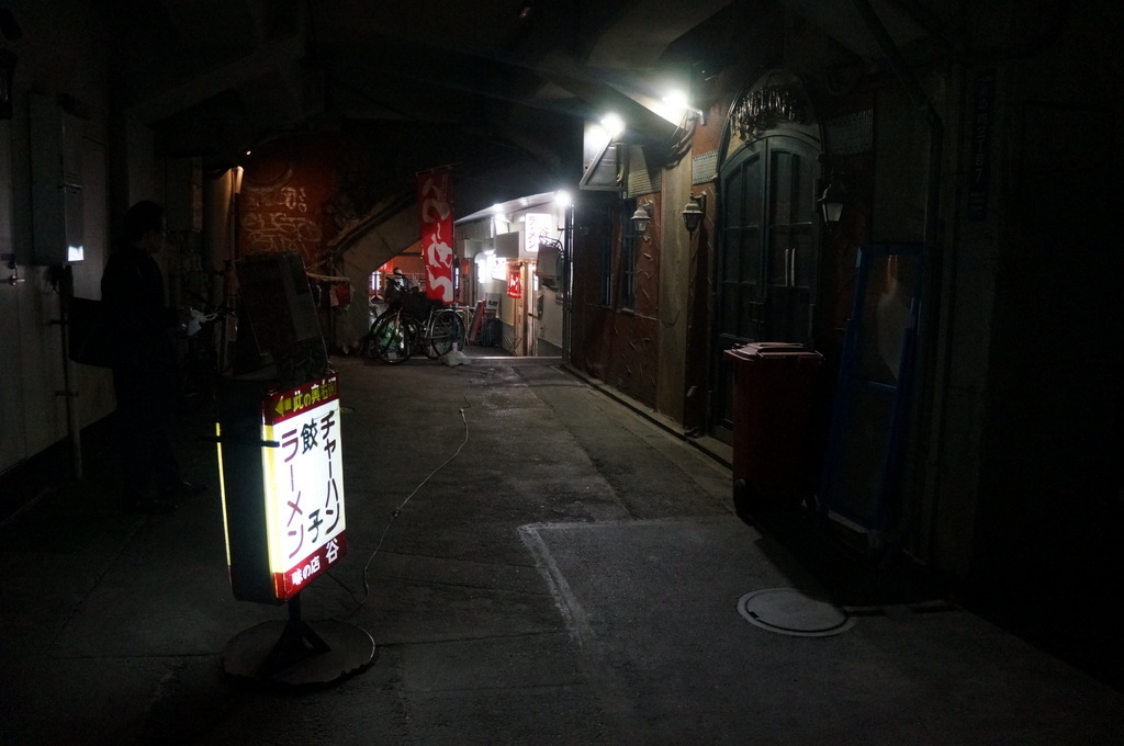 有楽町ガード下_c0180686_13503171.jpg