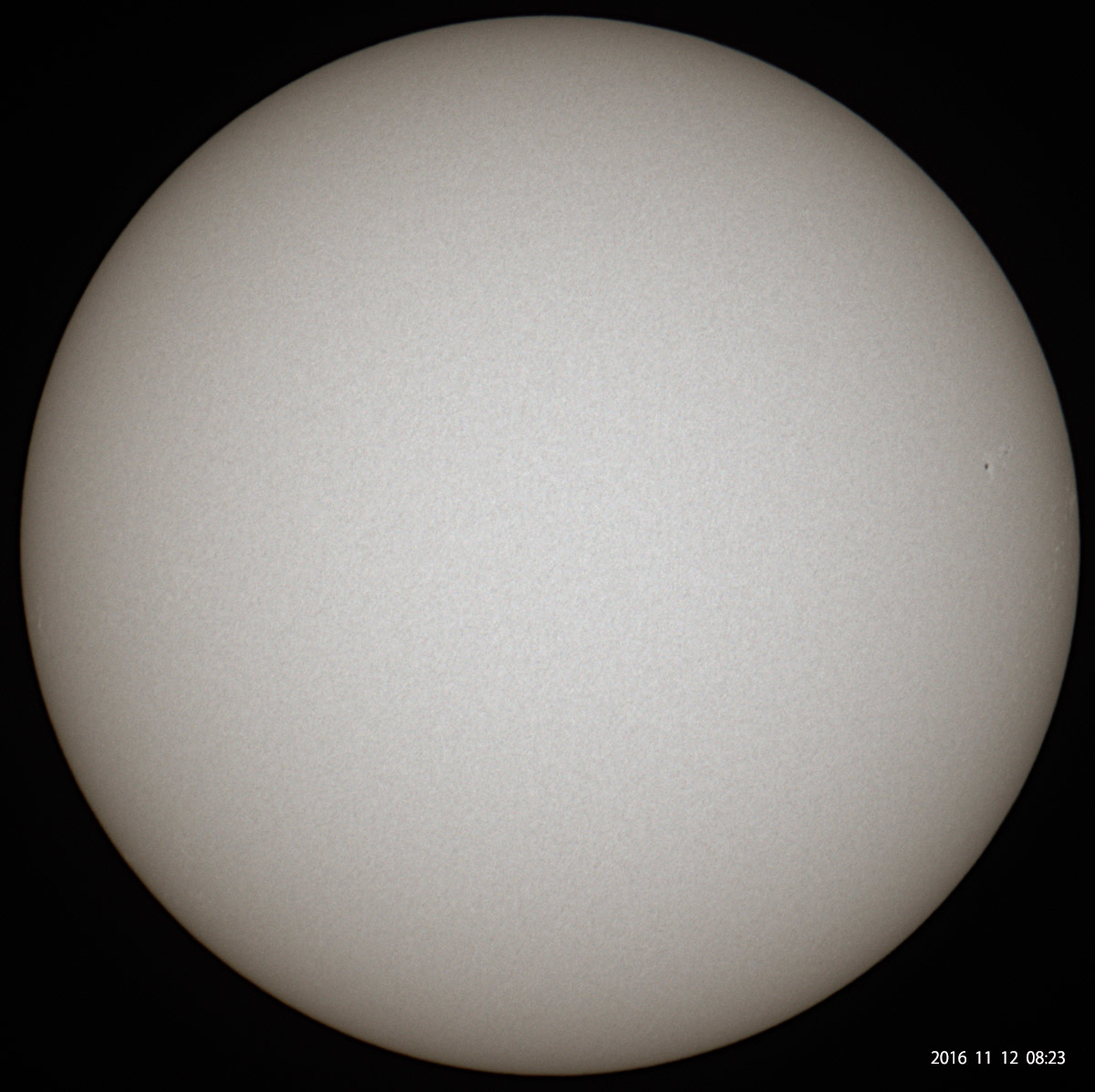11月12日の太陽_e0174091_10472513.jpg
